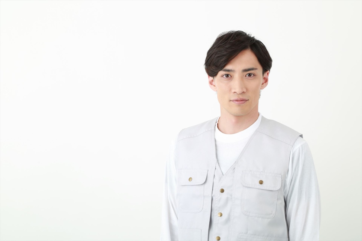 カメラを見つめる職人 (1) (1)
